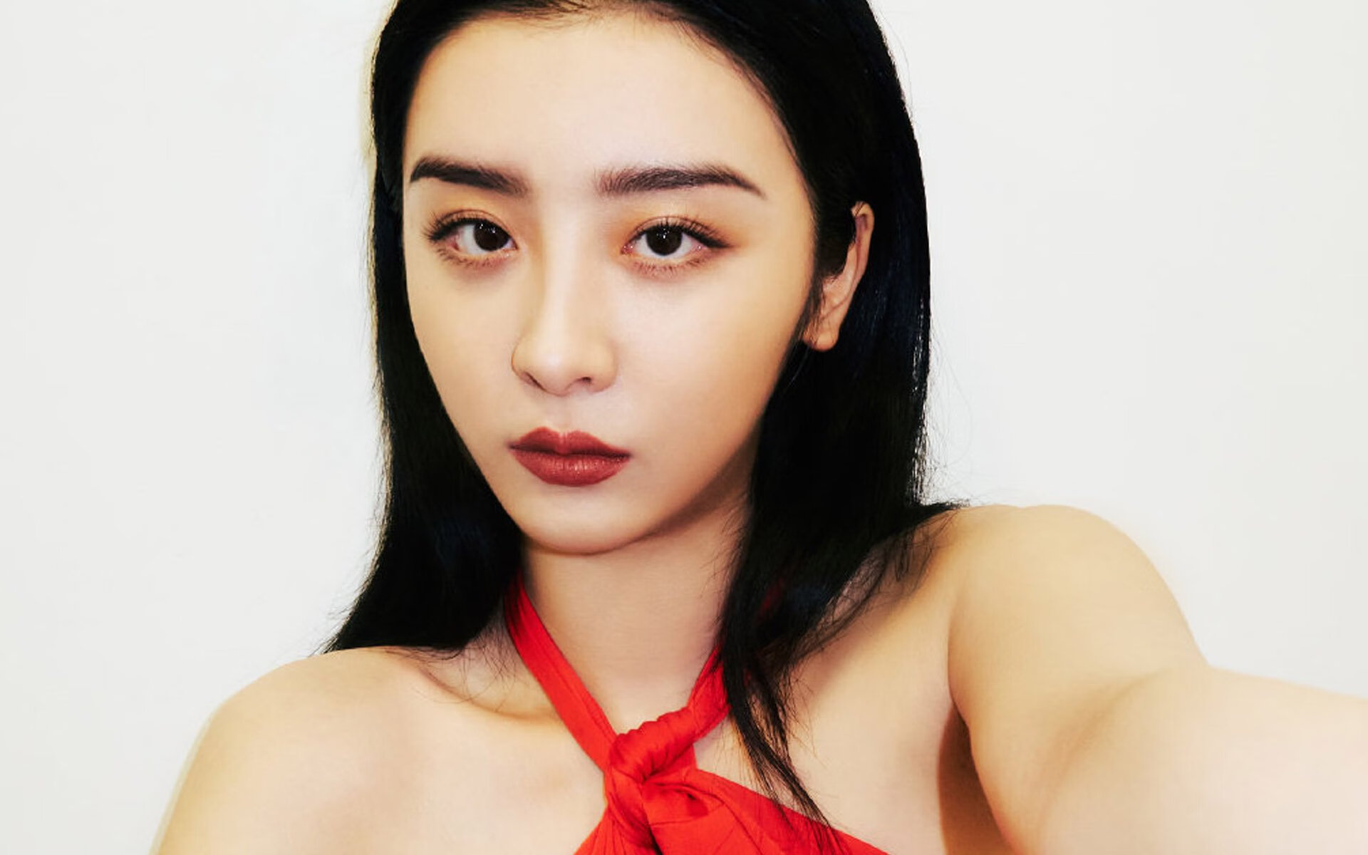 开云APP-科比·布莱恩特：五次总冠军的篮球传奇，永远的“黑曼巴”，科比·布莱恩特总得分