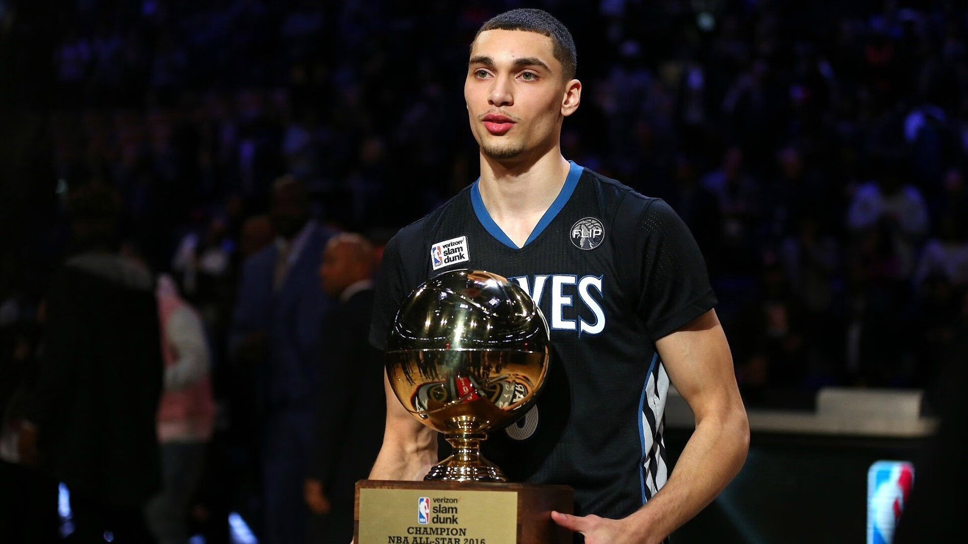 昆士公园巡游者小将崛起,助球队换道而驰,昆士兰主题公园