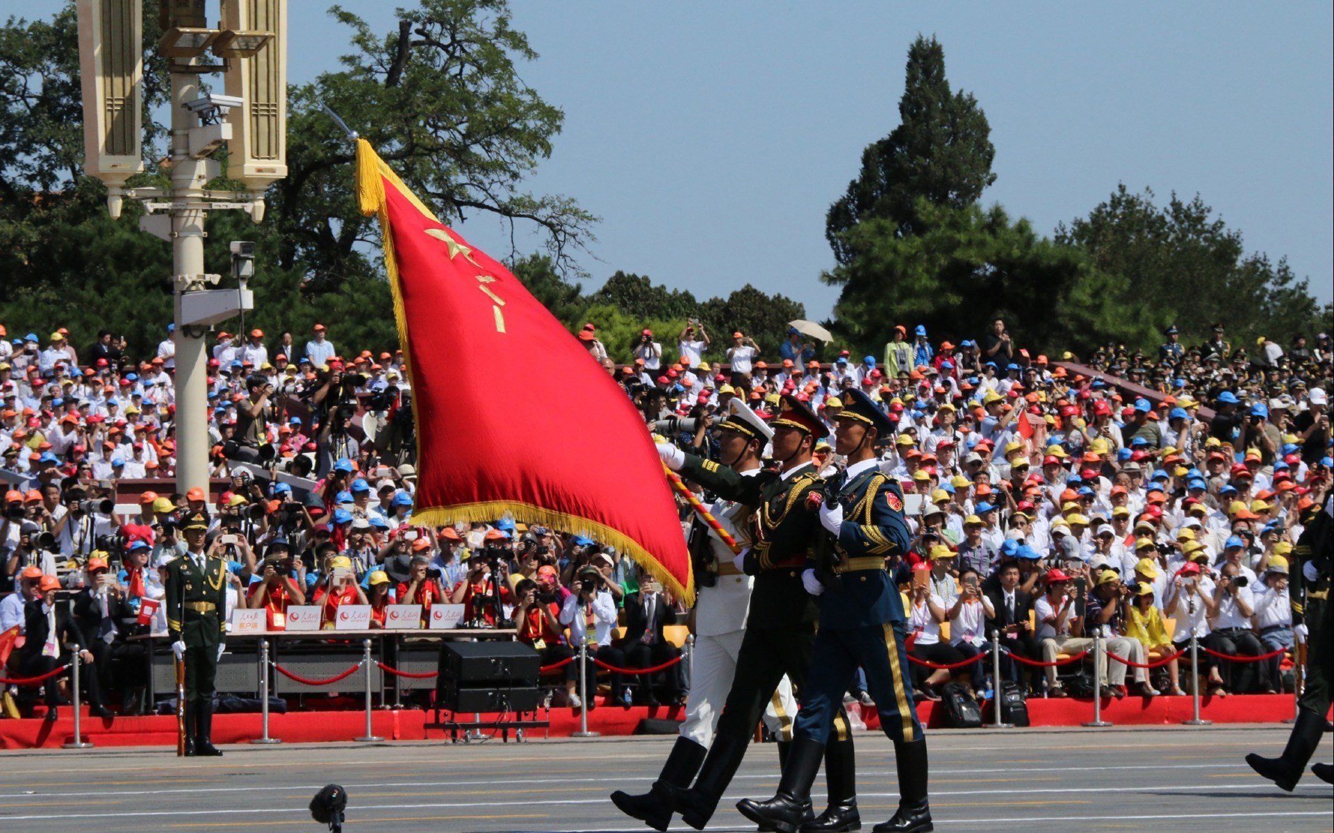 直播互动：球迷与现场氛围的完美结合，篮球直播话术