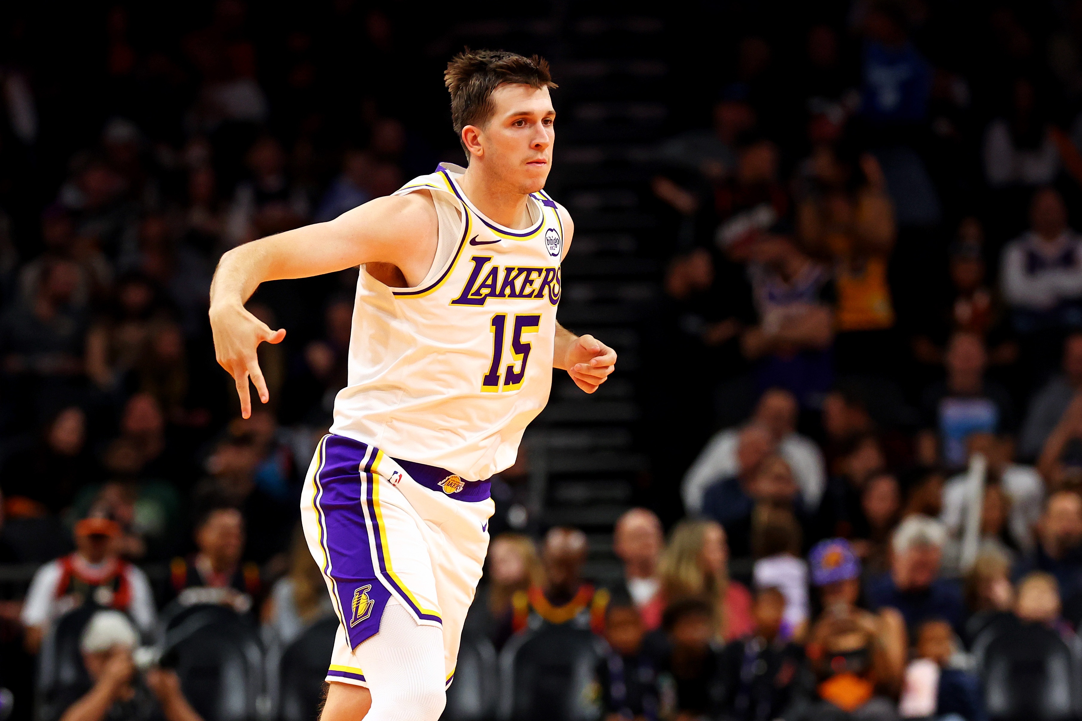 开云体育:湖人队年轻球员崛起：里夫斯能否成为下一个巨星？的简单介绍