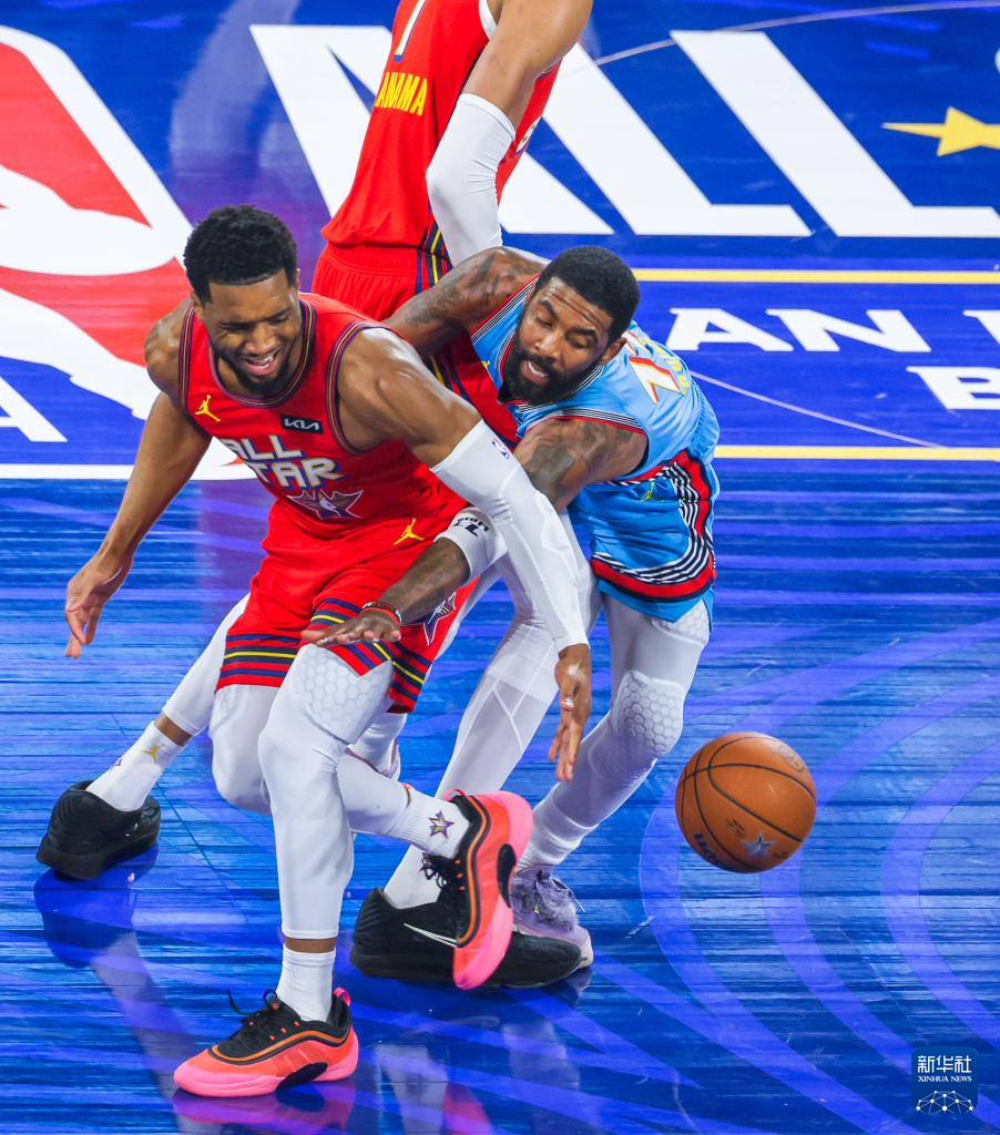 关于开云体育：NBA球星纪录片：讲述奥尼尔的统治力的信息